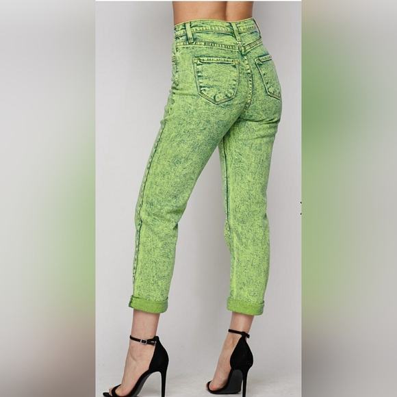 Like-New Vibrant Acid Wash Jeans - Picture 2 of 2